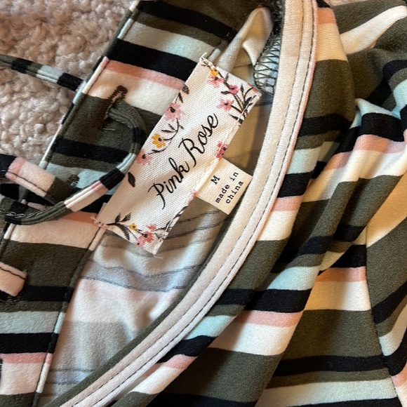 Striped Short Sleeve Dress with Open Tie Back - Picture 6 of 9